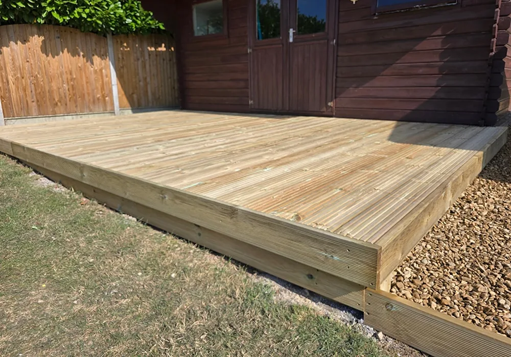 decking installation in thrapston northamptonshire