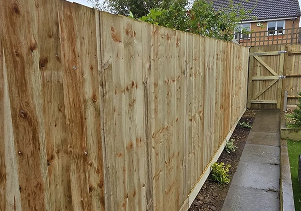fencing company in thrapston northamptonshire