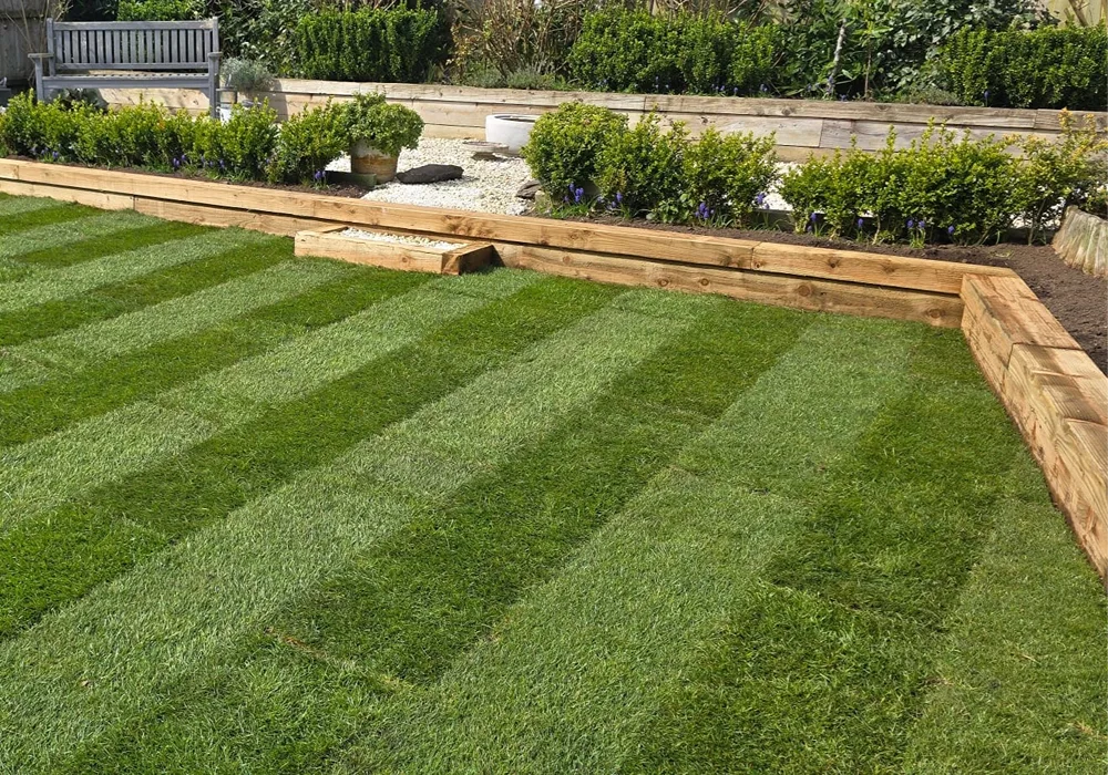 landscaping services in thrapston